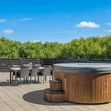 Nyaraló Ilfar - 700m From The Sea By Interhome Løkken